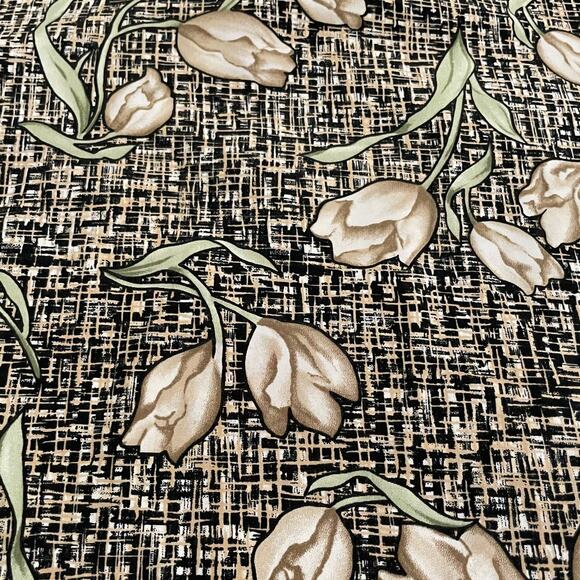 Liz Baker Tulip Pattern Blouse - Picture 5 of 7